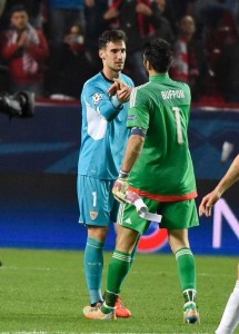 Sergio Rico y Buffon