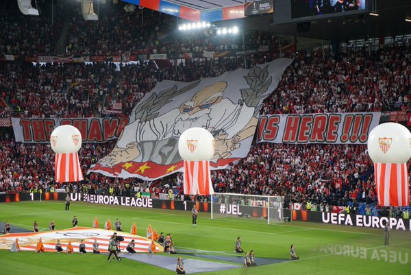 Tifo-Final-Basilea.jpg