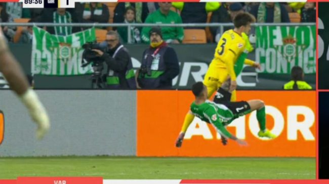 Baja importante de última hora en el Betis para el derbi