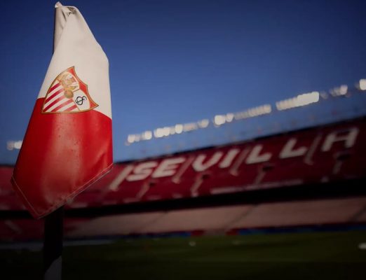 Banderín y Estadio del Sevilla FC
