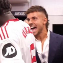 Alvaro Ferllo vestuario del Sevilla