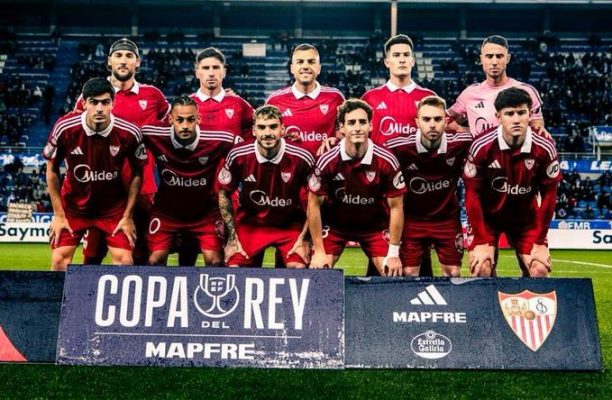 Equipo del Sevilla en Copa