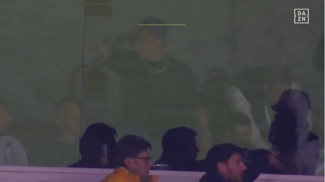 La secuencia completa de Antony y la afición del Sevilla