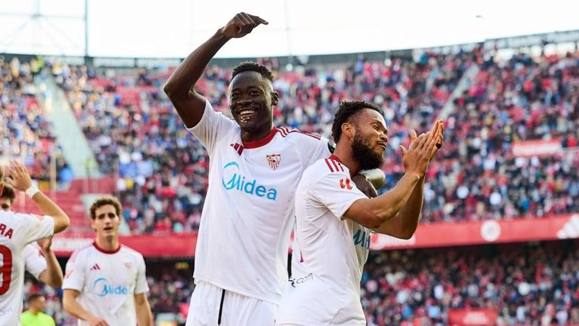 Akor Adams y Ejuke podrían ser mundialistas