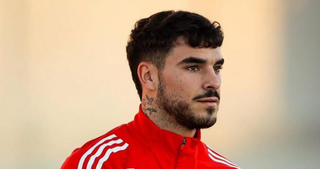 El Sevilla lucha para evitar que Akor Adams vuelva al once