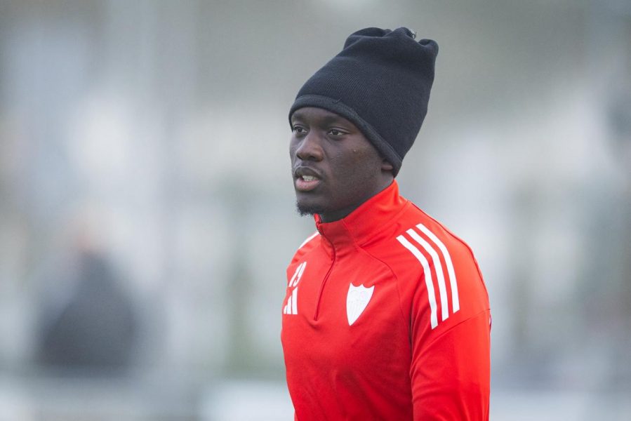 Batista Mendy entrenando 