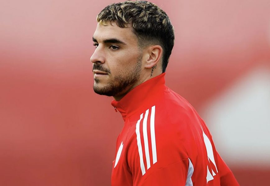 Isaac Romero en un entrenamiento del Sevilla FC