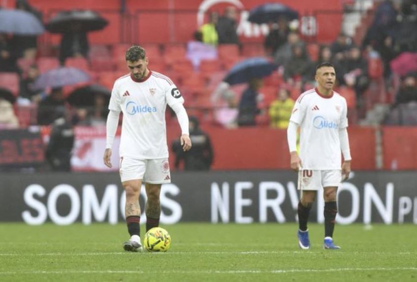 Isaac Romero y Alexis Sánchez