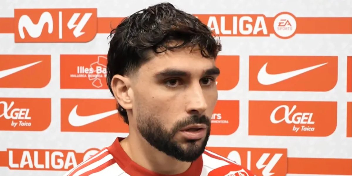 Maupay después del partido en mallorca